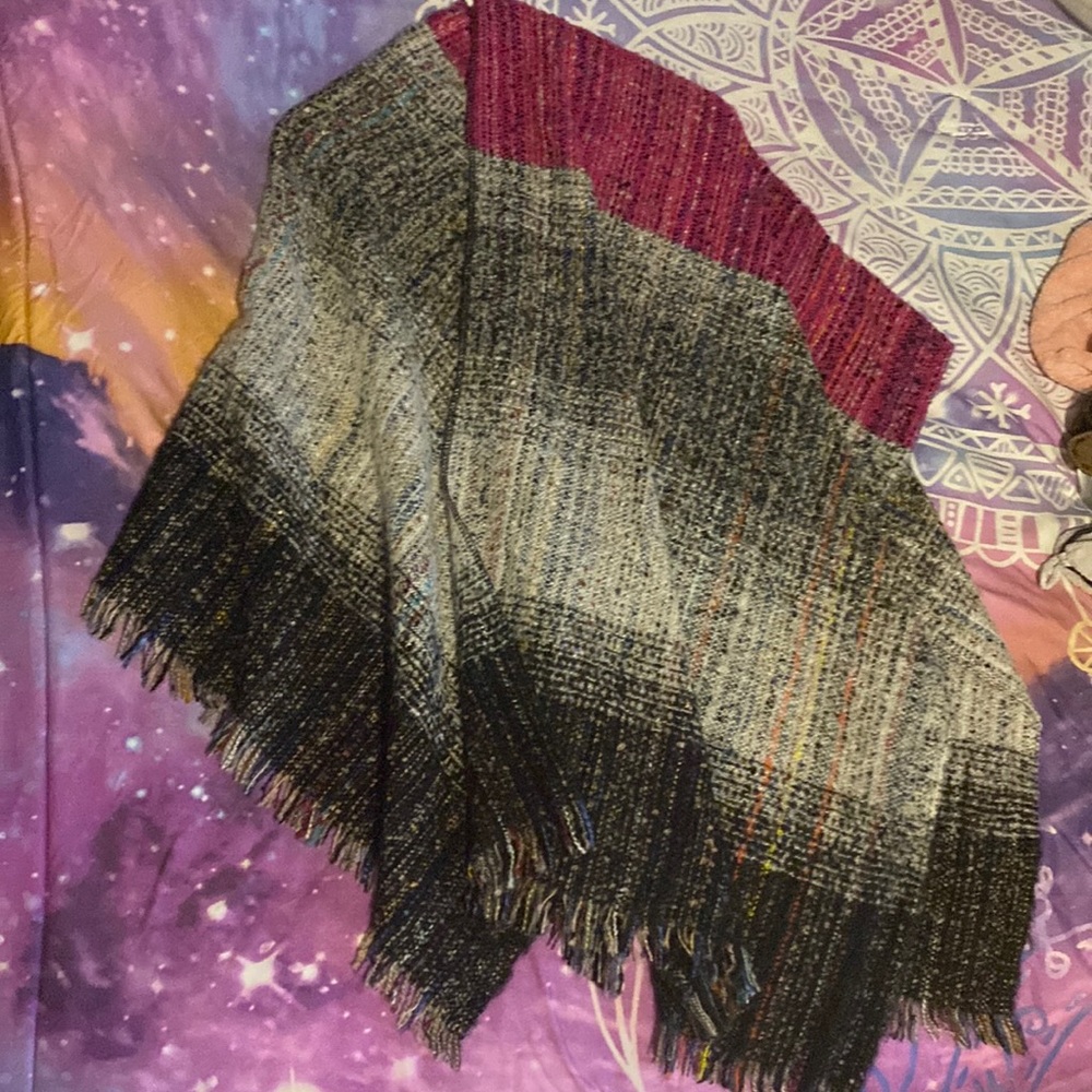 Hot pink and grey gradient poncho. No tags. Never worn.